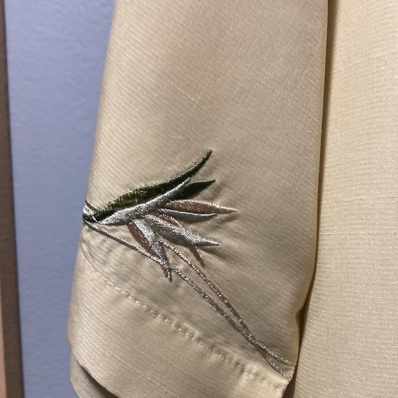 Bamboo Cay light yellow short sleeve button up shirt - Picture 3 of 6